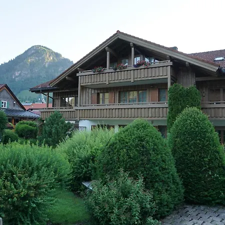 Rotspitze 公寓 *